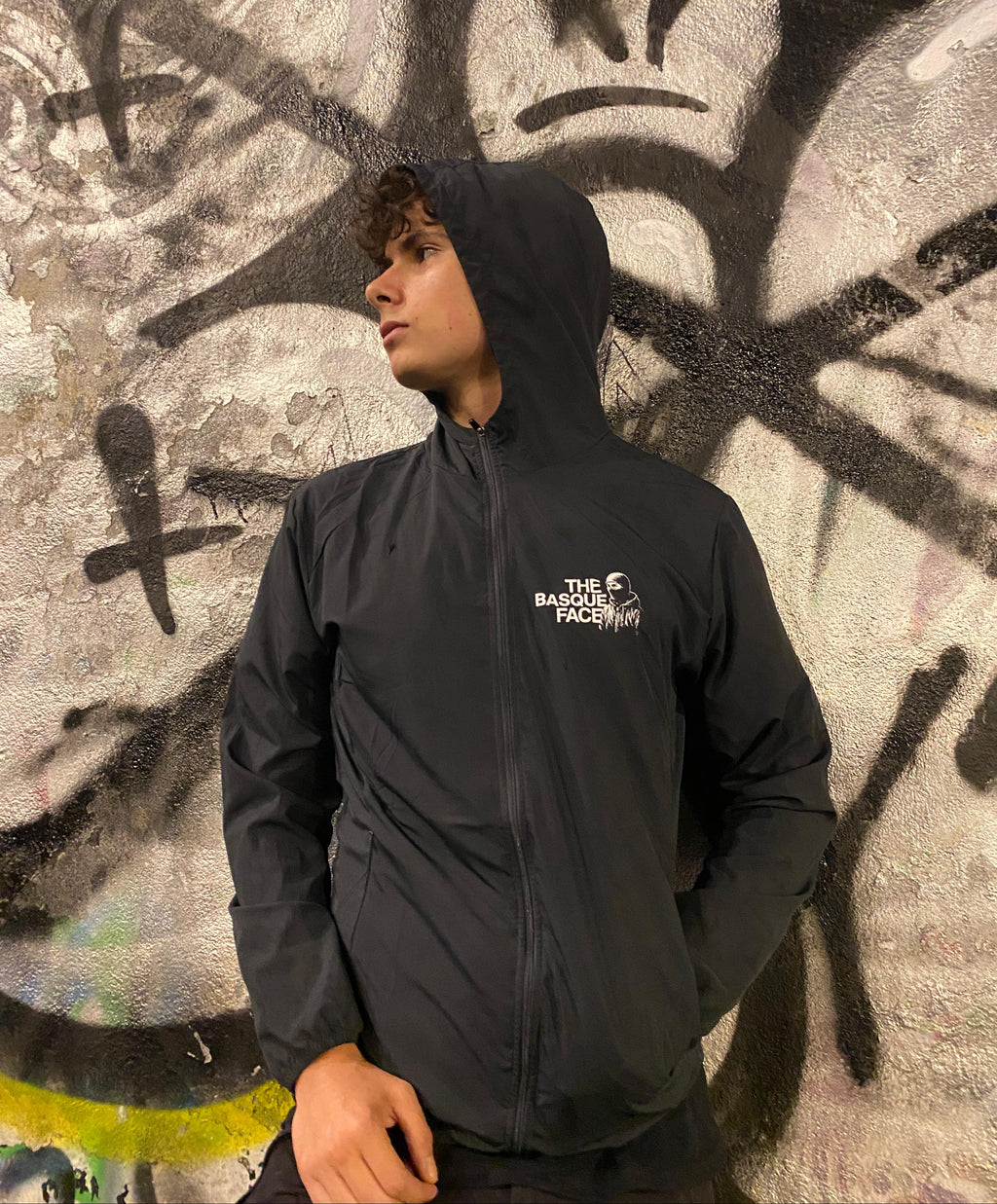 Cortavientos “The Basque Face”